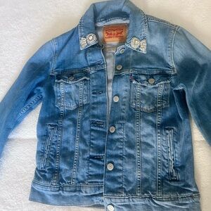 Levi's Blue Jean Jacket Classic Denim Style